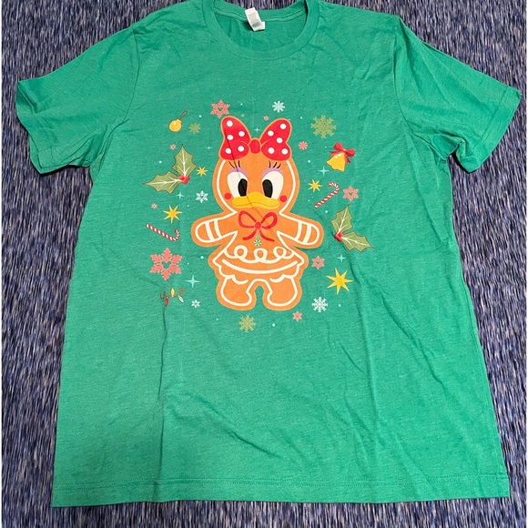 NWT- custom Disney Daisy Duck gingerbread Christmas T-Shirt size XL - Picture 1 of 2